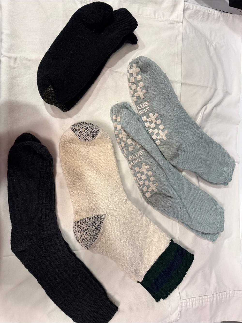 Mixed Men's Athletic Non-Slip & Crew Sock Set - Black, Cream, Light Blue